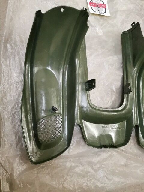 NOS DRR 90GT DRX 90 DRR 50 II REAR FENDER COVER 83400-155-000 83400-155-001