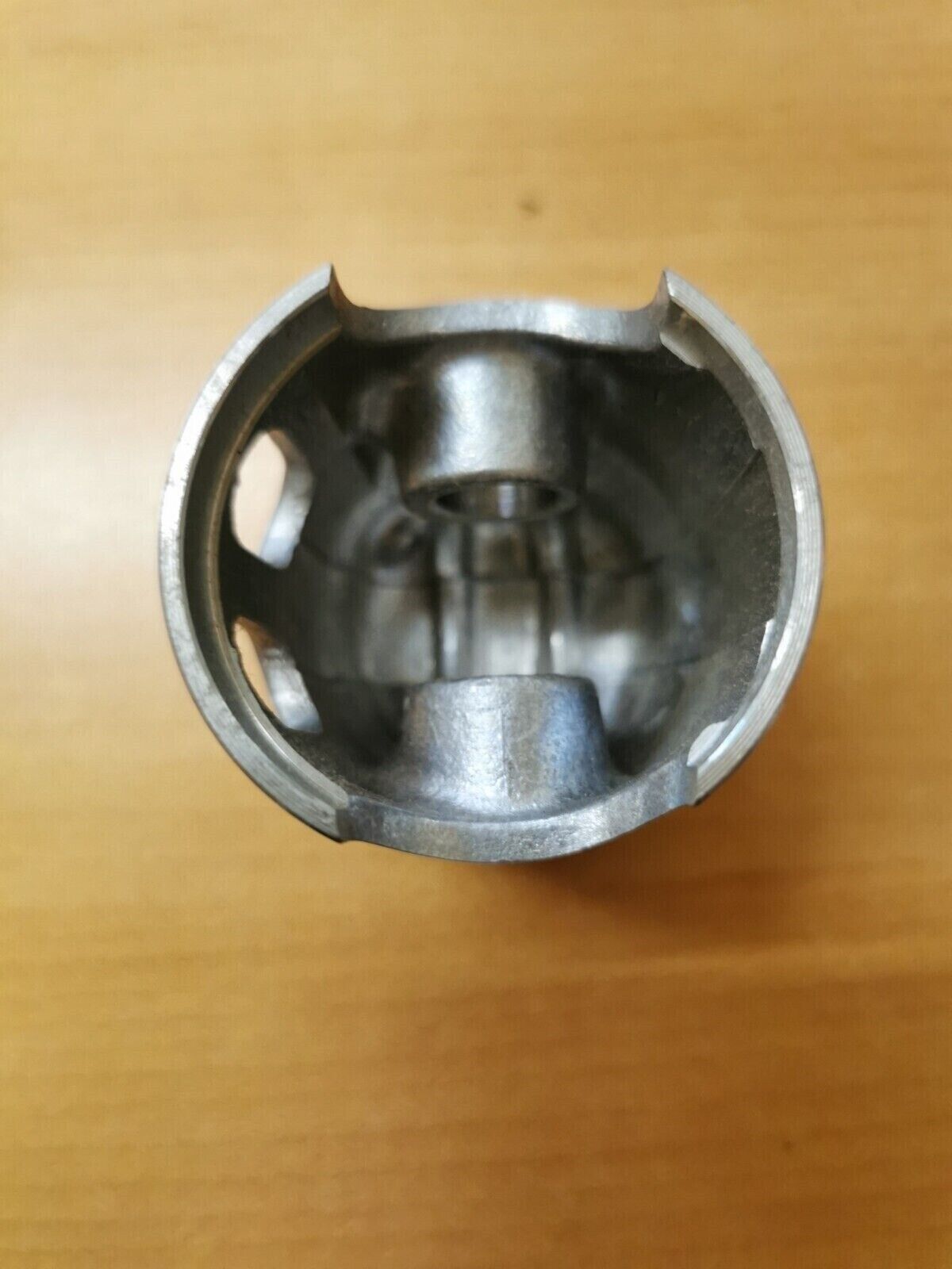 NOS YAMAHA YZ80  1977 - 1981   PISTON 1 O/S 0.25  2J5-11635-00-00  Y45