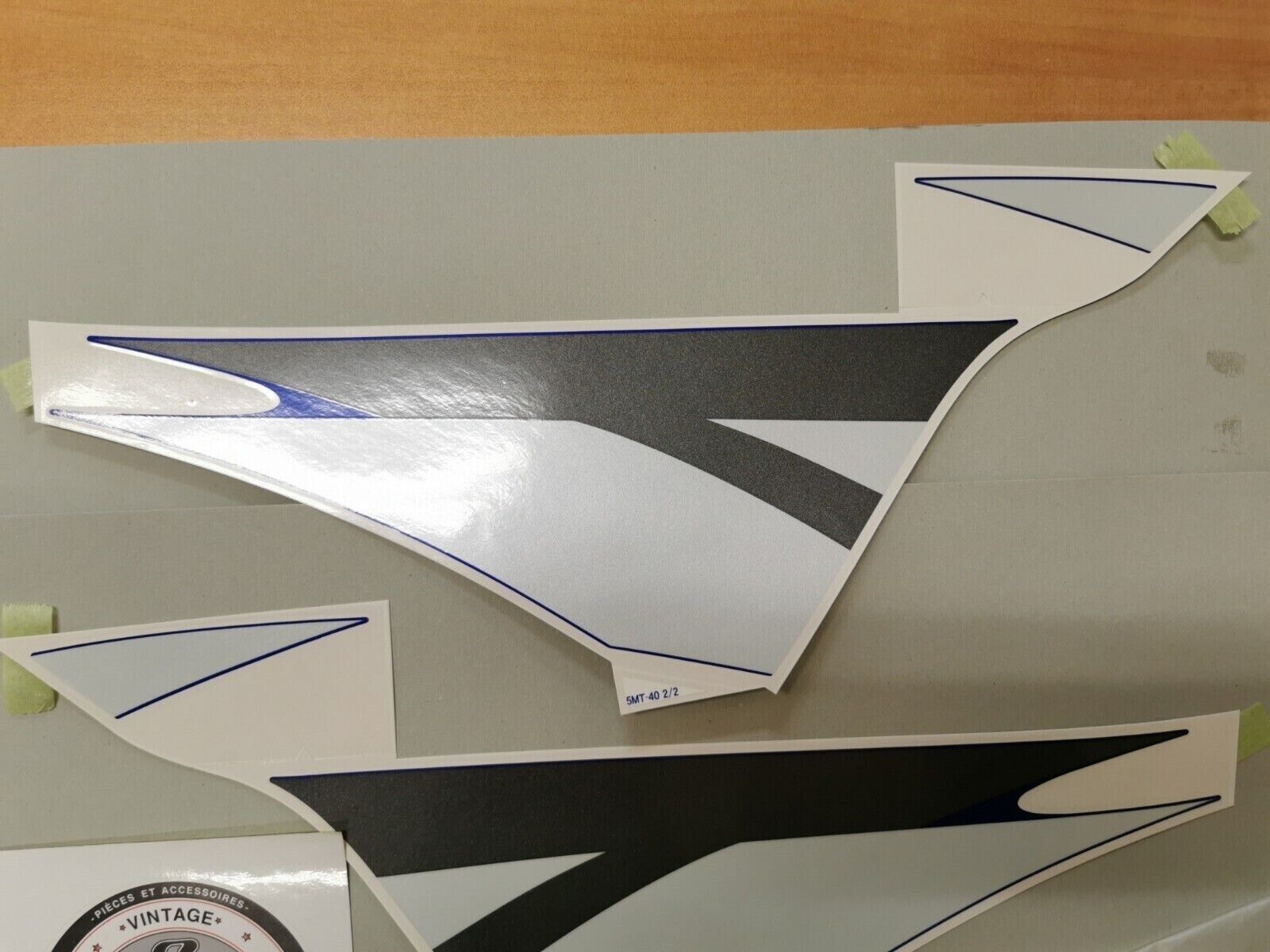 NOS YAMAHA YZFR6 2002  GRAPHIC SET   5MT-24240-40-00  Y49