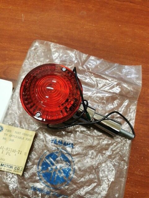 NOS Yamaha TX500 TX750 RR TURN SIGNAL 341-83340-71-93 SUB. 341-83330-72-93 Y101