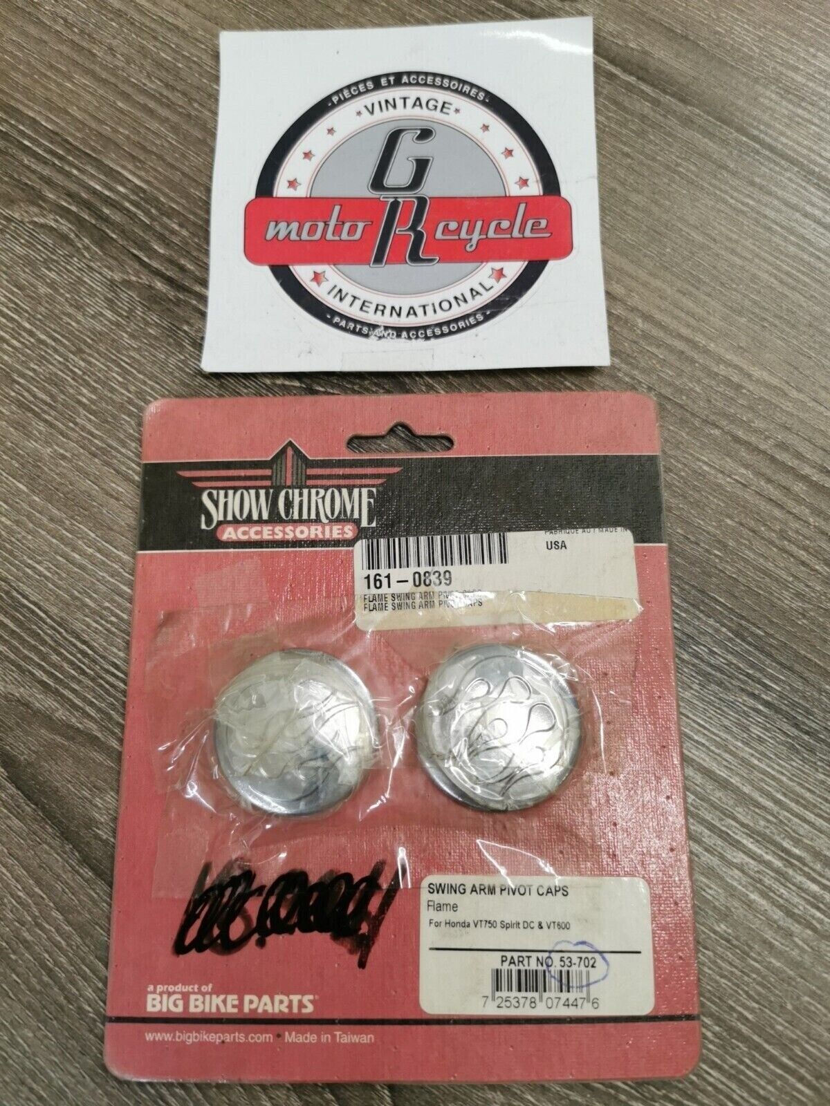 NOS BIG BIKE PARTS HONDA VT750 SWING ARM CAPS 53-702 J34