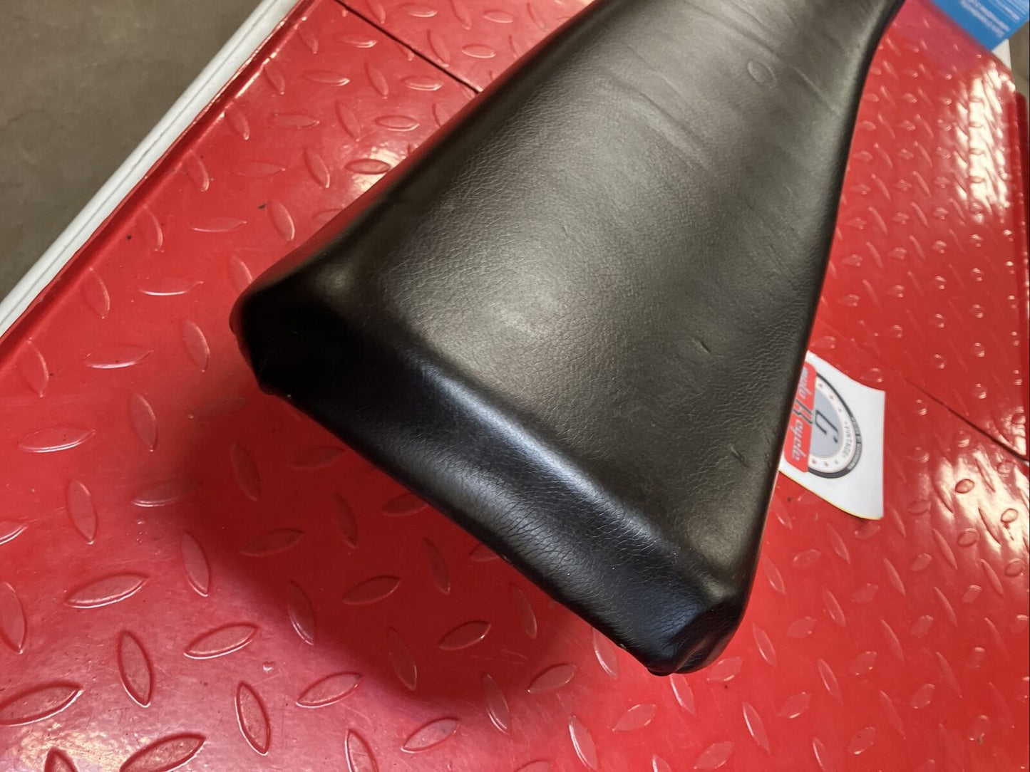 Honda CR250R 1986 seat saddle pan CR125R 3