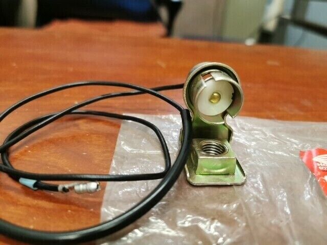 NOS Honda XL250S XL500S RIGHT REAR SOCKET TURN SIGNAL 33610-428-671 H107