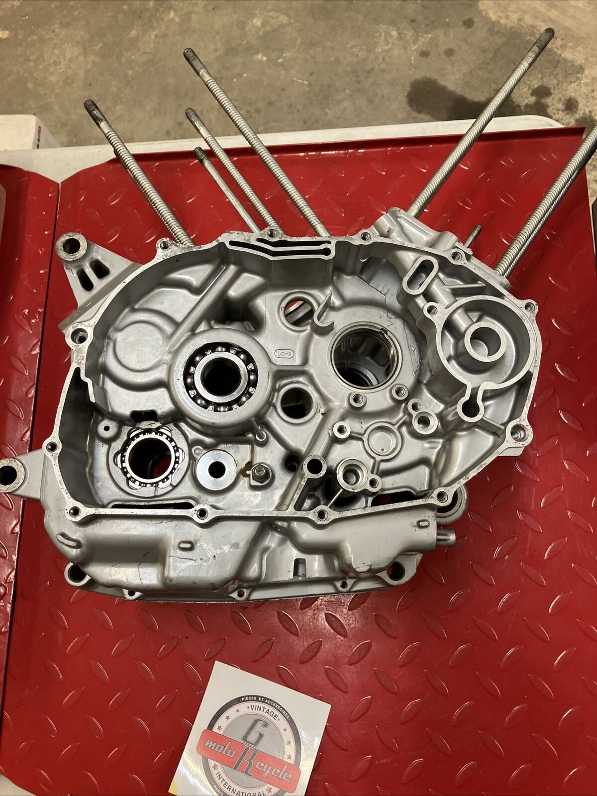 NOS Yamaha XV500 Virago 500 1983 1984 crankcase crank case left right