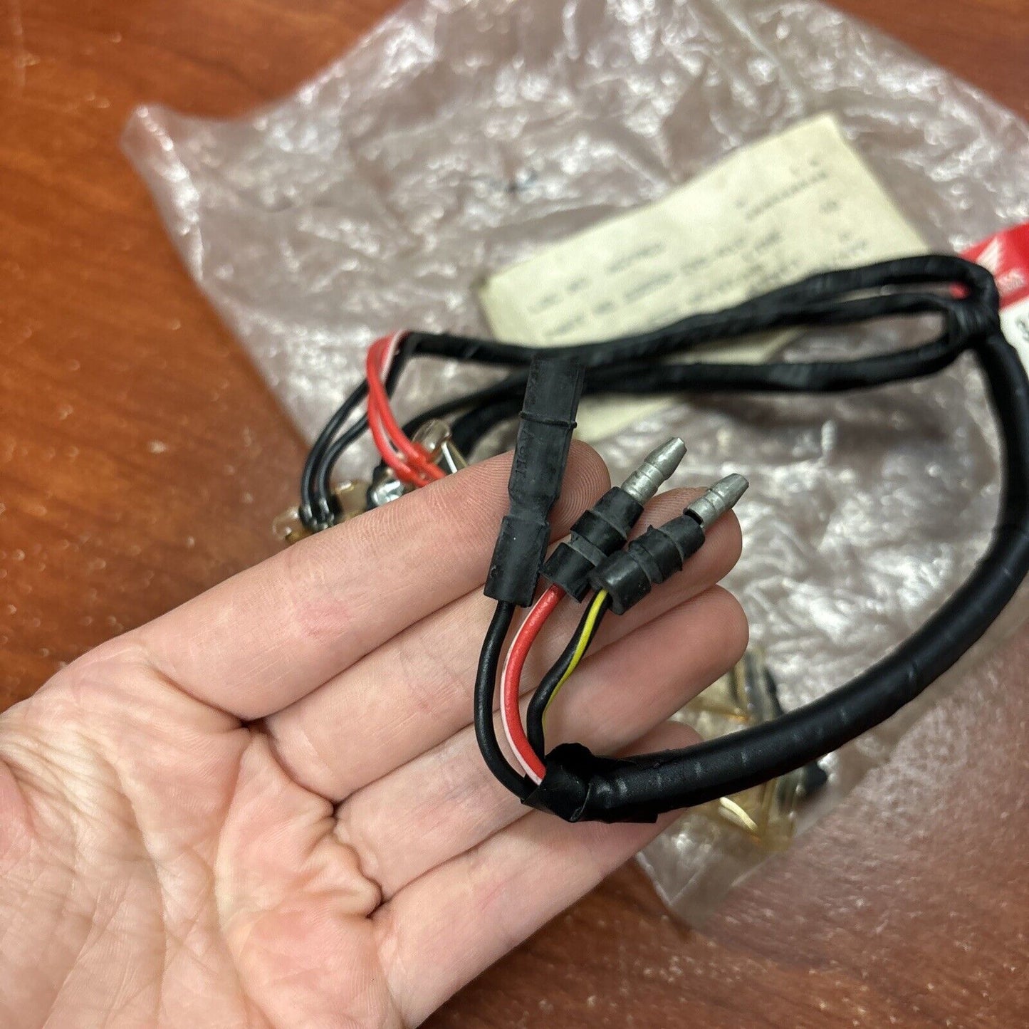 NOS Honda METER HARNESS 32550-ZV5-910 H153
