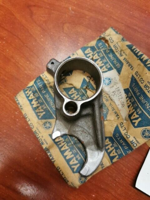 NOS Yamaha TX650 XS1 XS650 SHIFT 3RD PINION FORK 256-18512-00-00 Y116
