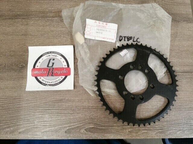 NOS YAMAHA DT80LC REAR WHEEL SPROCKET 51T 0843-51 J57
