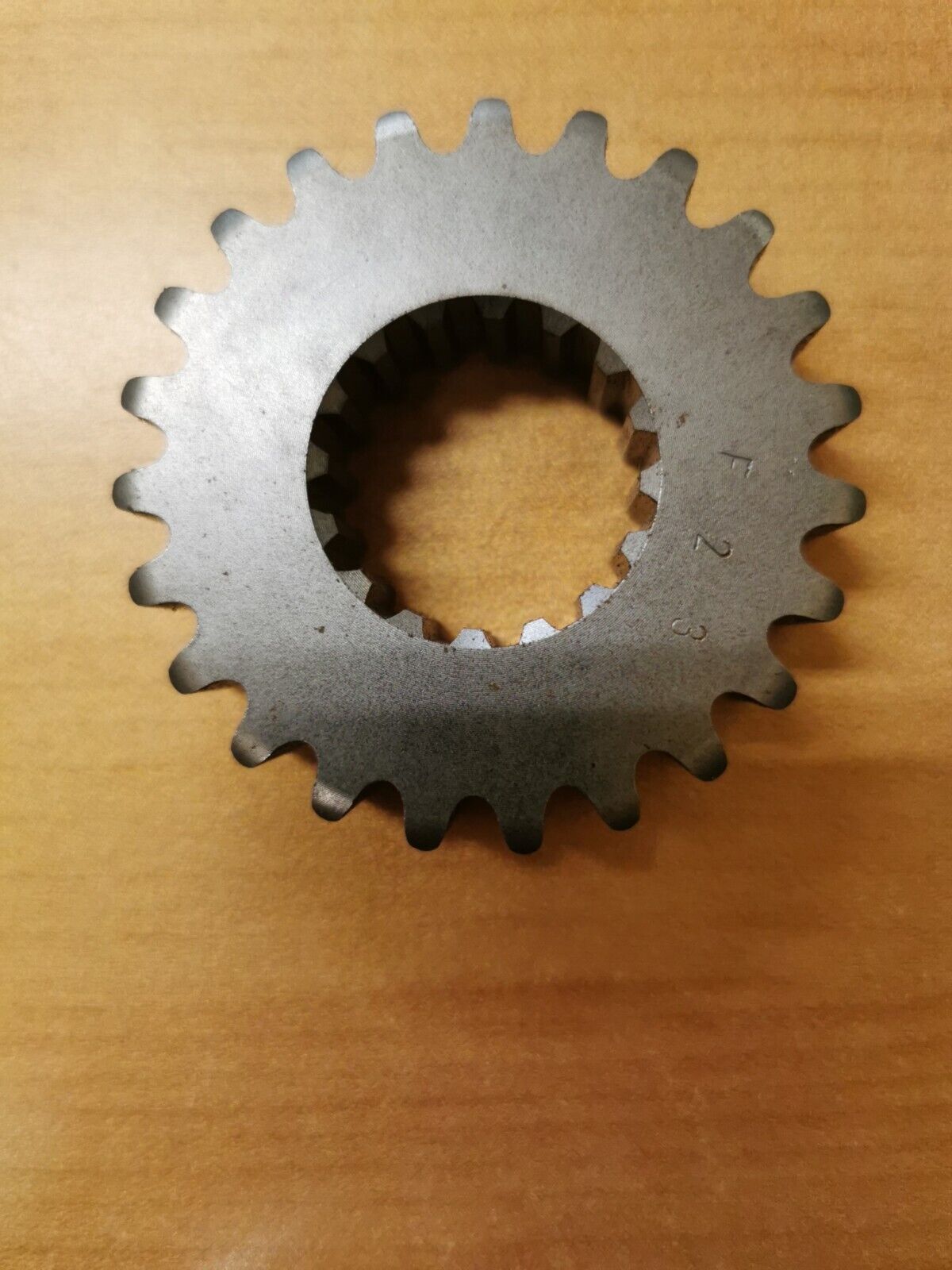 NOS YAMAHA NITRO APEX VENTURE 2004 - 20 CHAIN DRIVE SPROCKET 8FA-17682-30-00 Y44