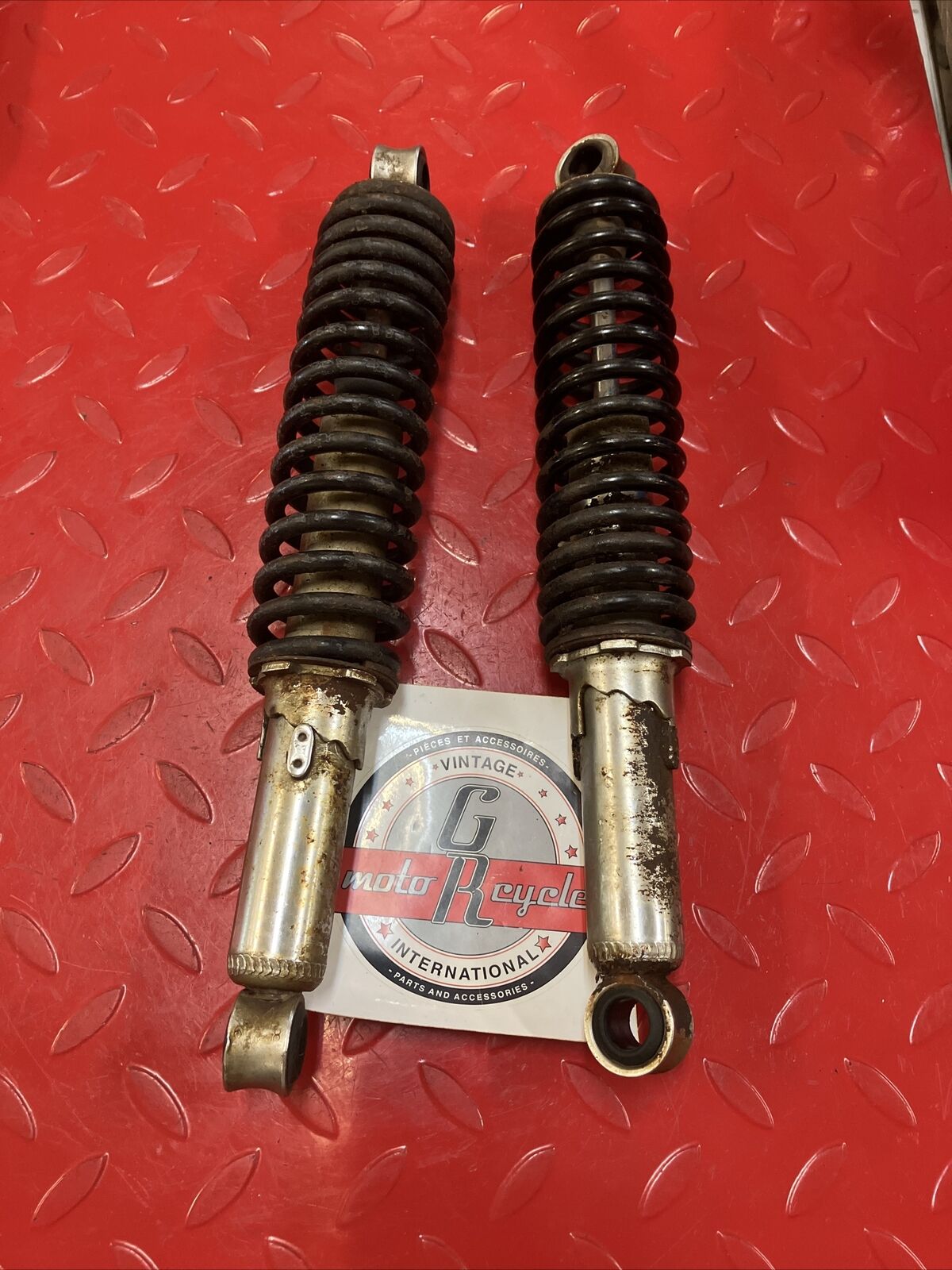 Yamaha RD400 1977 rear shock absorber 1976