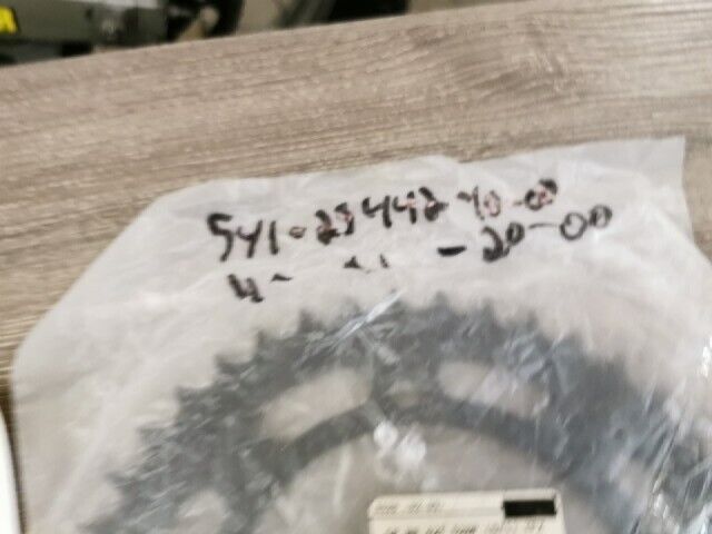 NOS YAMAHA XT600SC REAR SPROCKET 42T 5Y1-25442-20-00 5Y1-25442-10-00  j55