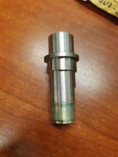 NOS Honda C92 CS92 C95 CA160 CA92 CA95 REAR AXLE SLEEVE 42303-202-000 H97