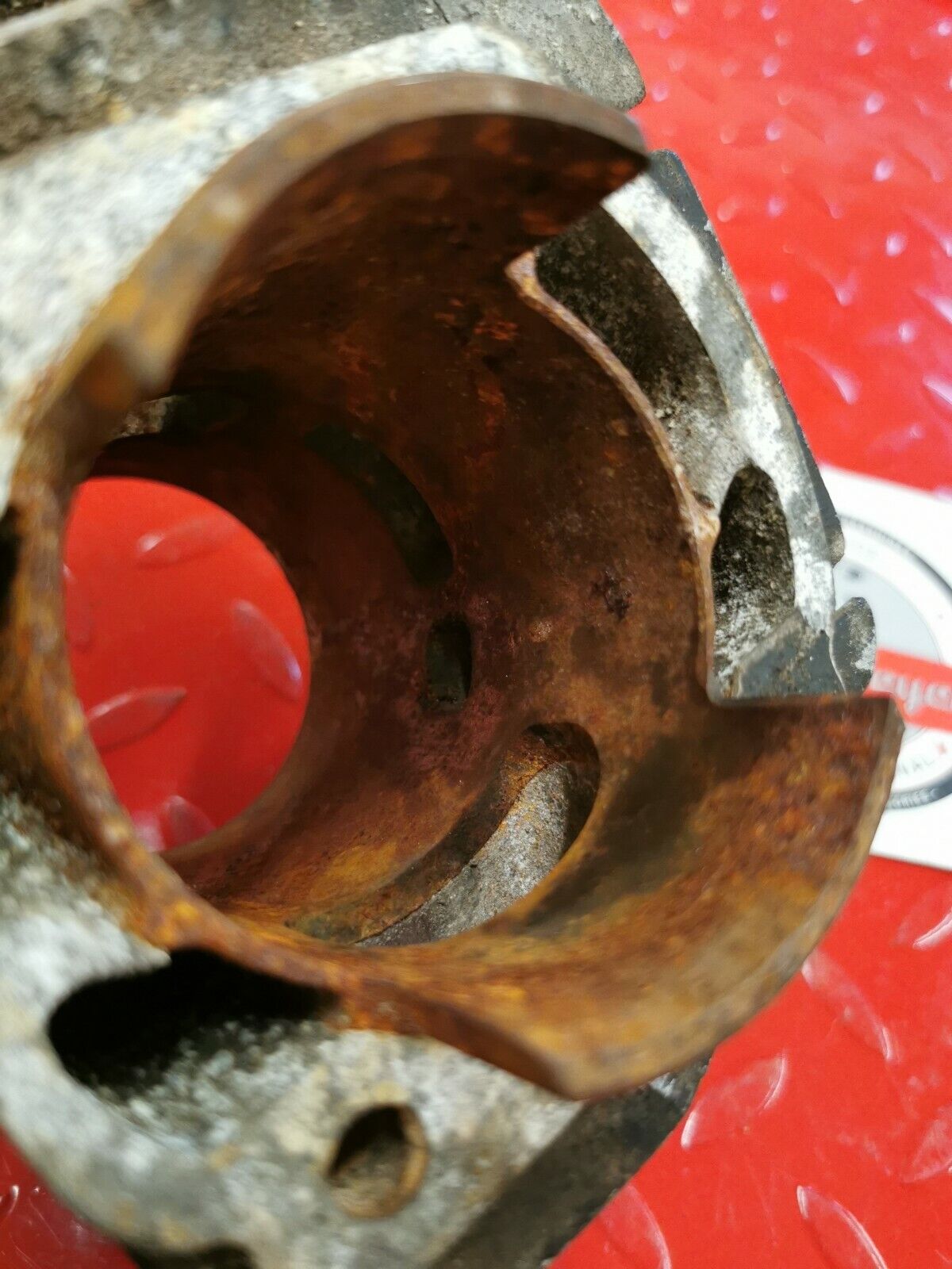 Yamaha R5 left cylinder jug barrel