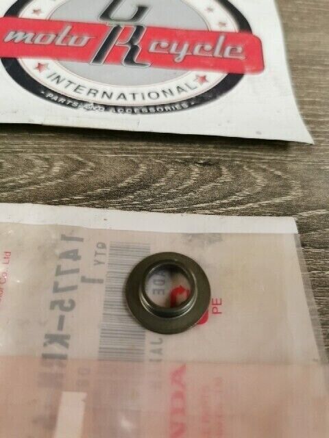 NOS HONDA CRF250R 1981 1982 SEAT SPRING VALVE 14775-KRN-670 H102