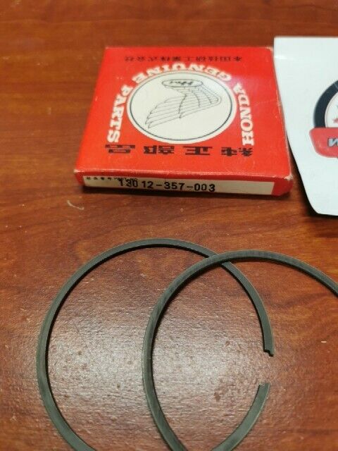 NOS Honda 1973 CR250M PISTON RING SET (OS 0.25) 13012-357-003 H75