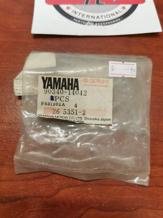 NOS Yamaha STRAIGHT SCREW PLUG 90340-14042-00 SUB. 3JL-13455-00-00 Y70