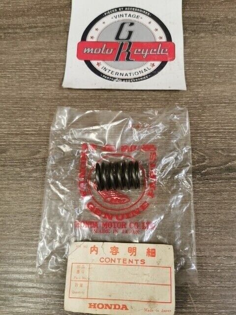 NOS HONDA C92 CS92 CB92 CA92 SPRING VALVE 14751-200-000 H95