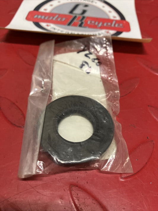 NEW NOS YAMAHA CRANKSHAFT OIL SEAL 93102-20447-00 Y61