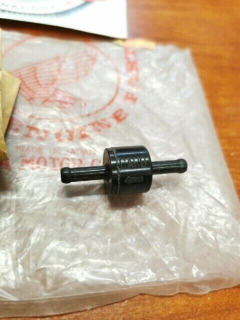 NOS Honda 1976 - 1978 CB750A CHECK VALVE 17151-393-013 H69