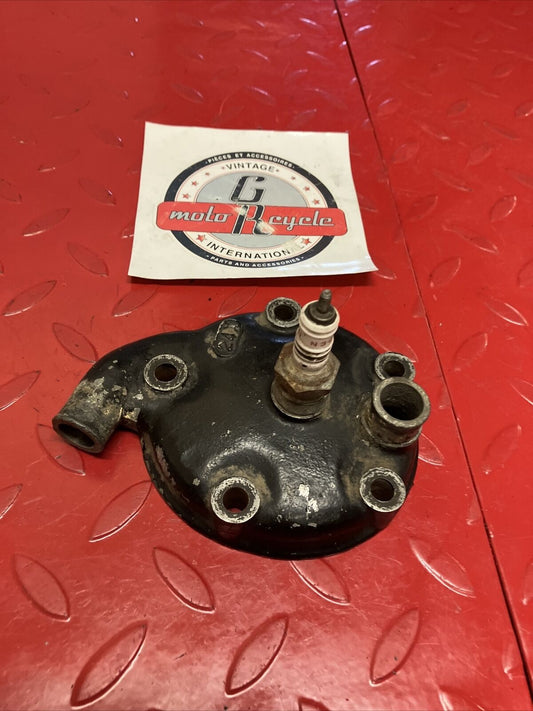 Yamaha YZ125 1983 Cylinder head jug barrel cover