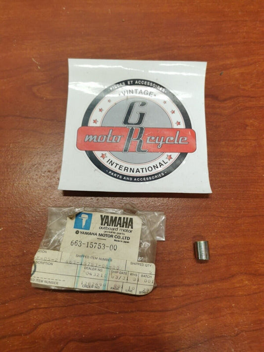 NOS Yamaha YT125 YT175 STARTER BUSHING 663-15753-00-00 SUB. 6F5-15753-00-00 Y72