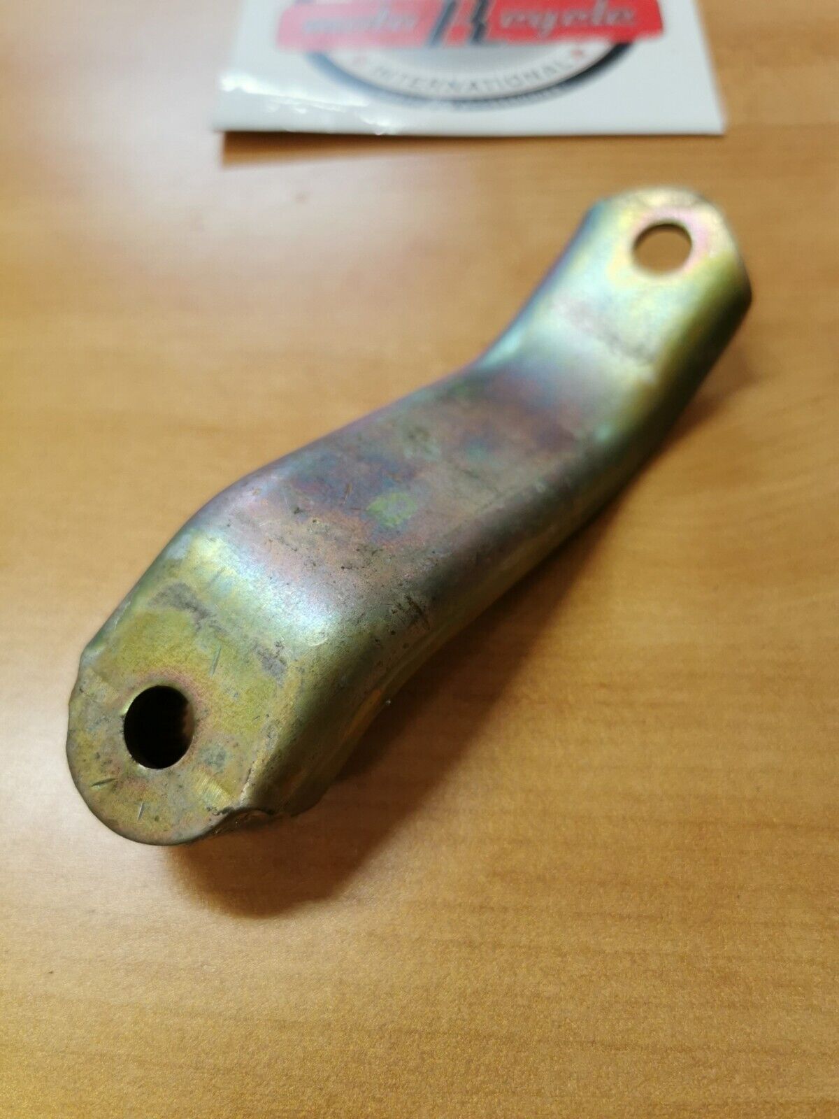 NOS YAMAHA BR250  OUTSIDE STEERING ARM  8R4-23851-02-00 Y44