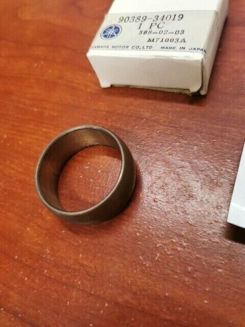 NOS Yamaha EC340 ET340 EX340 EX440 SPECIAL SHAPE BUSHING 90389-34019-00 Y111