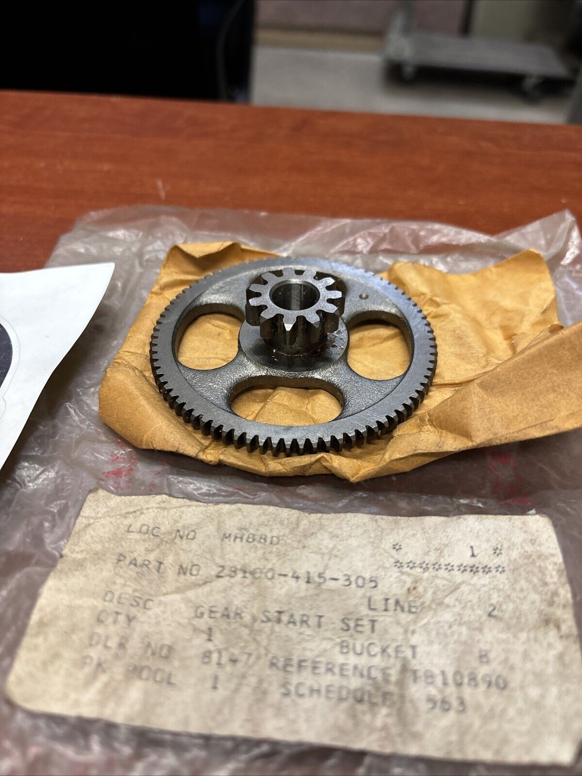 NOS Honda CX400E CX500 CX650 GL400 GL500 STARTER GEAR 28100-415-305 H169