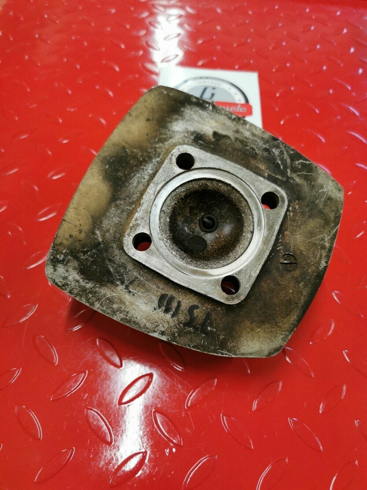 Suzuki TS185 1974 cylinder head jug barrel cover 1975 T