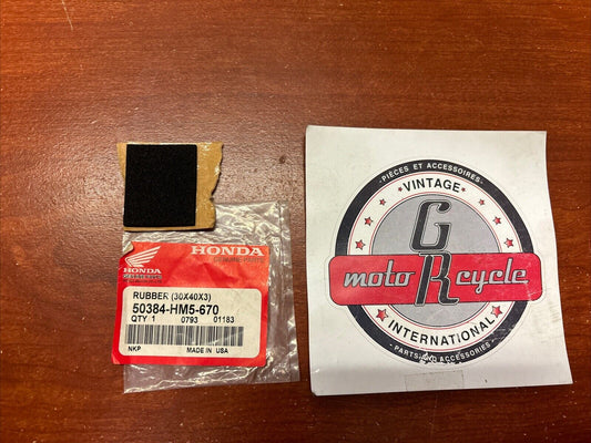 NOS Honda TRX250 TRX300 FW TRX400EX FW BATTERY RUBBER 30X40X3 50384-HM5-670 H145