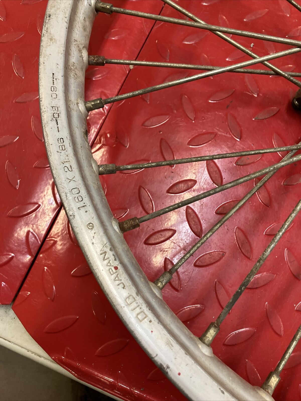 Honda CR250R 1984 Front wheel rim hub CR125R CR500R