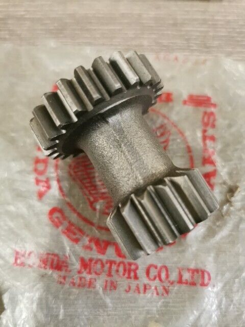 NOS HONDA ATC90 ATC110 GEAR SUB TRANSMISSION COUNTERSHAFT 23910-053-010 H81
