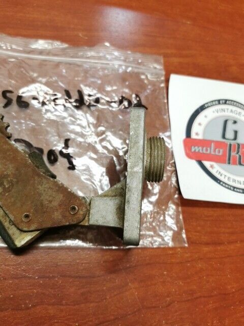 NOS Yamaha XS1 XS2 TX650 TENSIONER ARM ASSY 256-12220-02-00 Y102