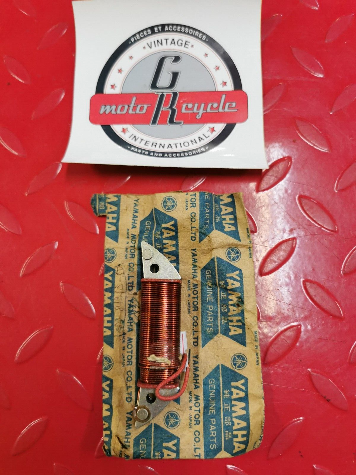 NOS Yamaha TT500 1976 - 1981 COIL LIGHTING 1 583-81313-50-00 Y19