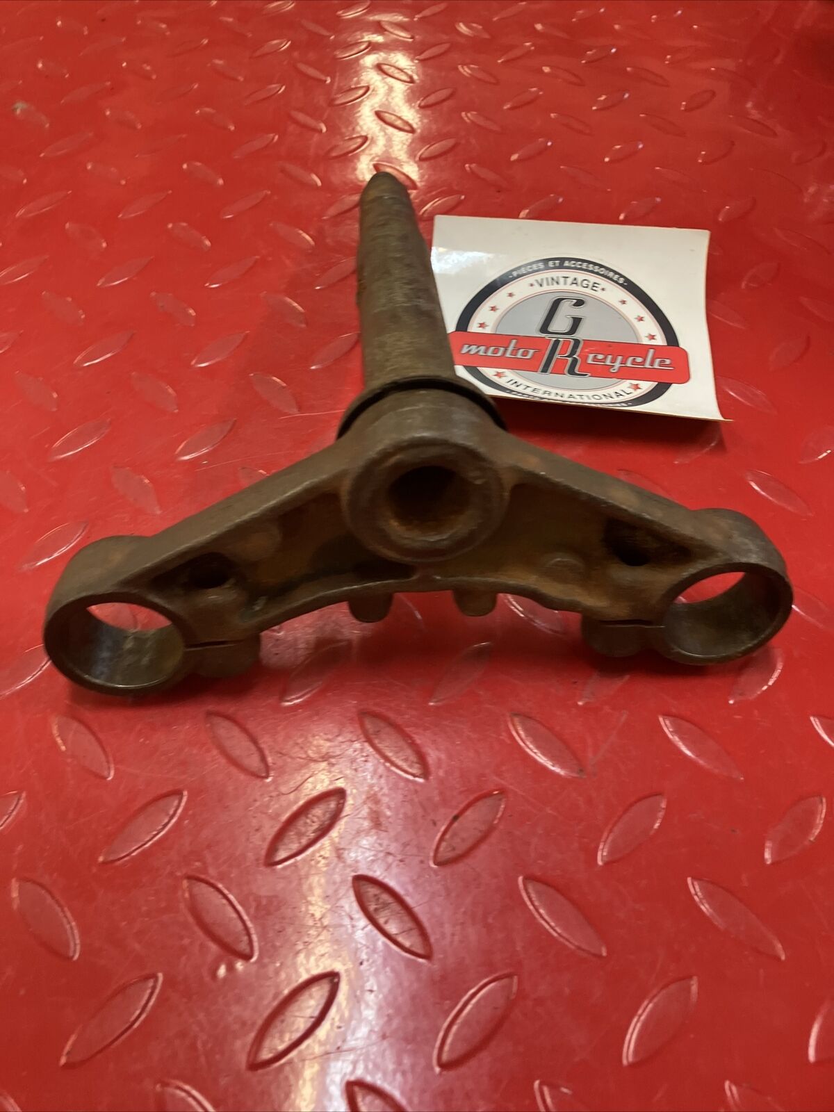 Yamaha RD400 1977 steering stem triple tree clamp under bracket 1976 1978