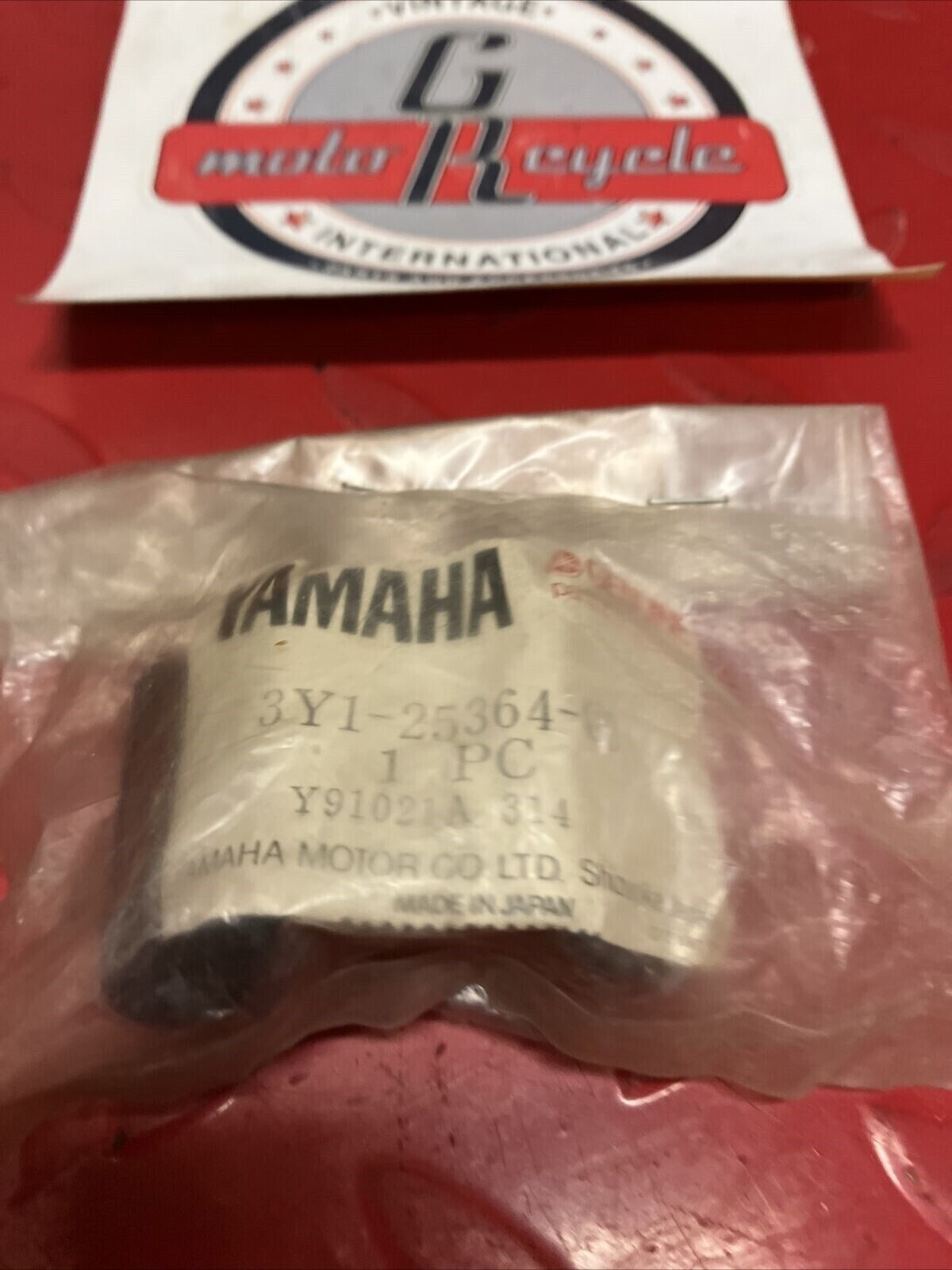 NOS YAMAHA XT250 XT350 REAR WHEEL DAMPER 3Y1-25364-00-00 Y66