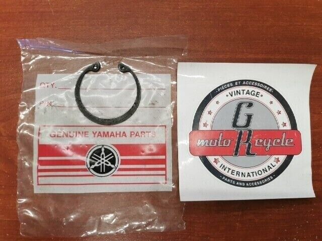 NOS Yamaha RD250 RD350 XS1100 CIRCLIP 93420-52014-00 SUB 99009-52500-00 Y136