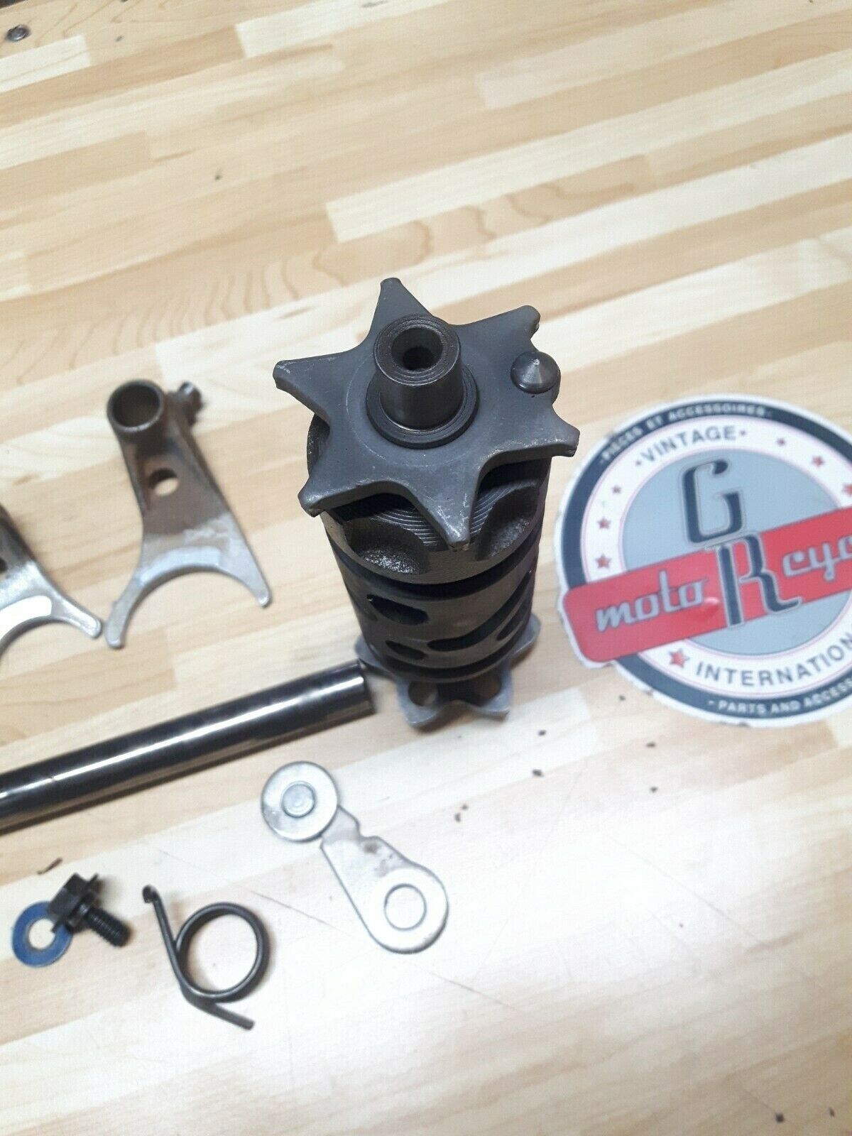 Honda XL350R 1984 gearshift gear shift drum cam transmission fork 24300-KF0-010