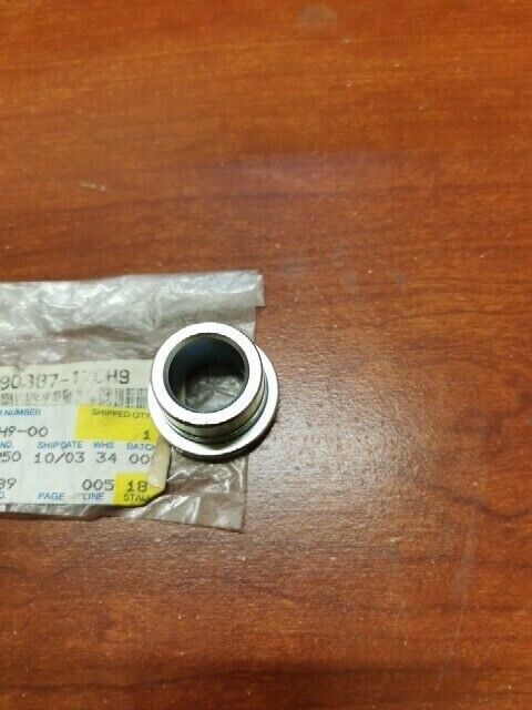 NOS Yamaha 1983 - 1985 YZ125 COLLAR 90387-170H9-00 Y107
