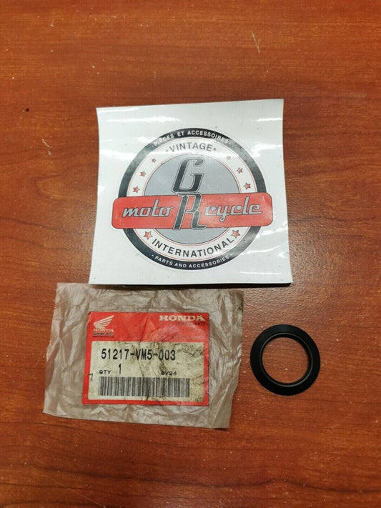 NEW NOS Honda 1985-87 TRX250 86-88 TRX200SX KINGPIN DUST SEAL 51217-VM5-003 H64