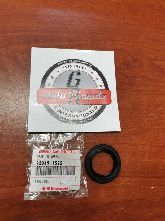 NOS Kawasaki KRF750 KVF750 KVF700 KVF360 OIL SEAL 92049-1575 K26