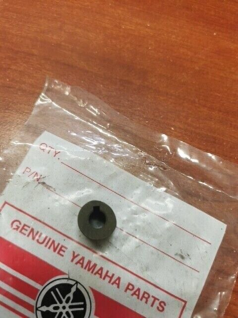 NOS Yamaha TX650 XS1 XS2 XS650 CAM 256-81651-10-00 Y162