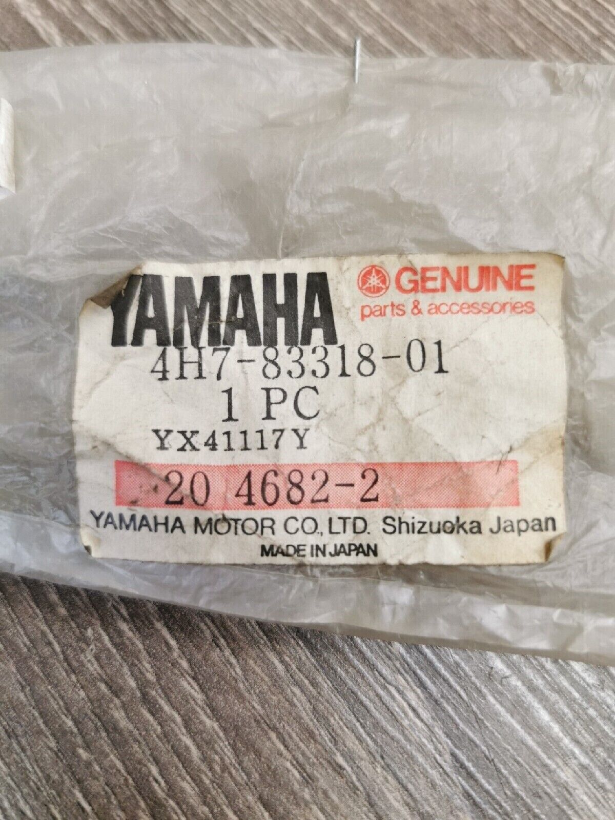 NOS YAMAHA  XJ650  1980-84   REAR FLASHER STAY 4H7-83318-01 Y57