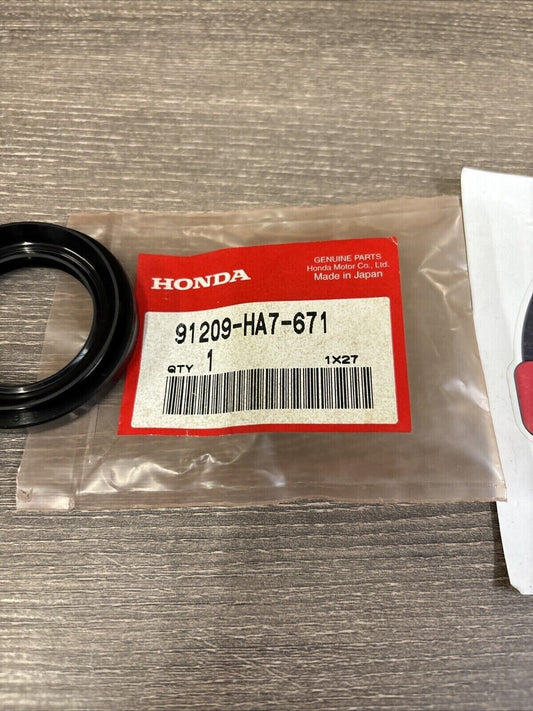 NOS Honda 1986 TRX350 DUST SEAL 36X56X7 91209-HA7-671 H128