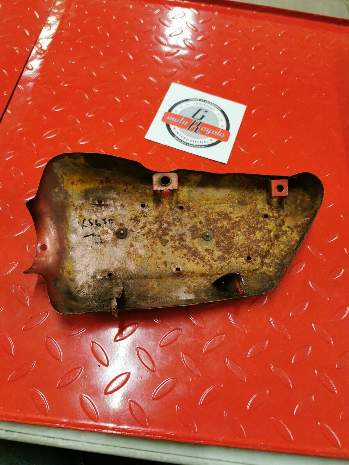 Yamaha XS2 XS650 1982 right side cover panel fairing 1970 1971