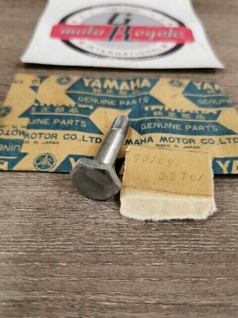 NOS YAMAHA RT100 DT100J 1981 RT100L DT100K 1983 BOLT 90109-08361-00 Y151