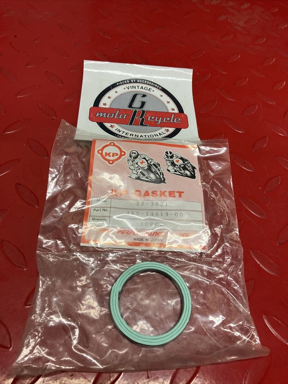 NOS YAMAHA EXHAUST PIPE GASKET 4X7-14613-00-00 SUB BY 3EG-14613-00-00 Y63