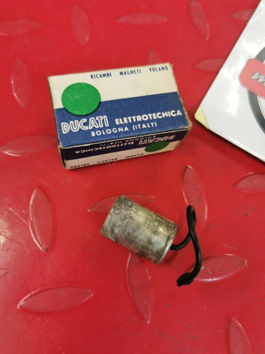 NOS DUCATI  Condenser Ducati 750 GT  1971 - 1974  3395022  A3