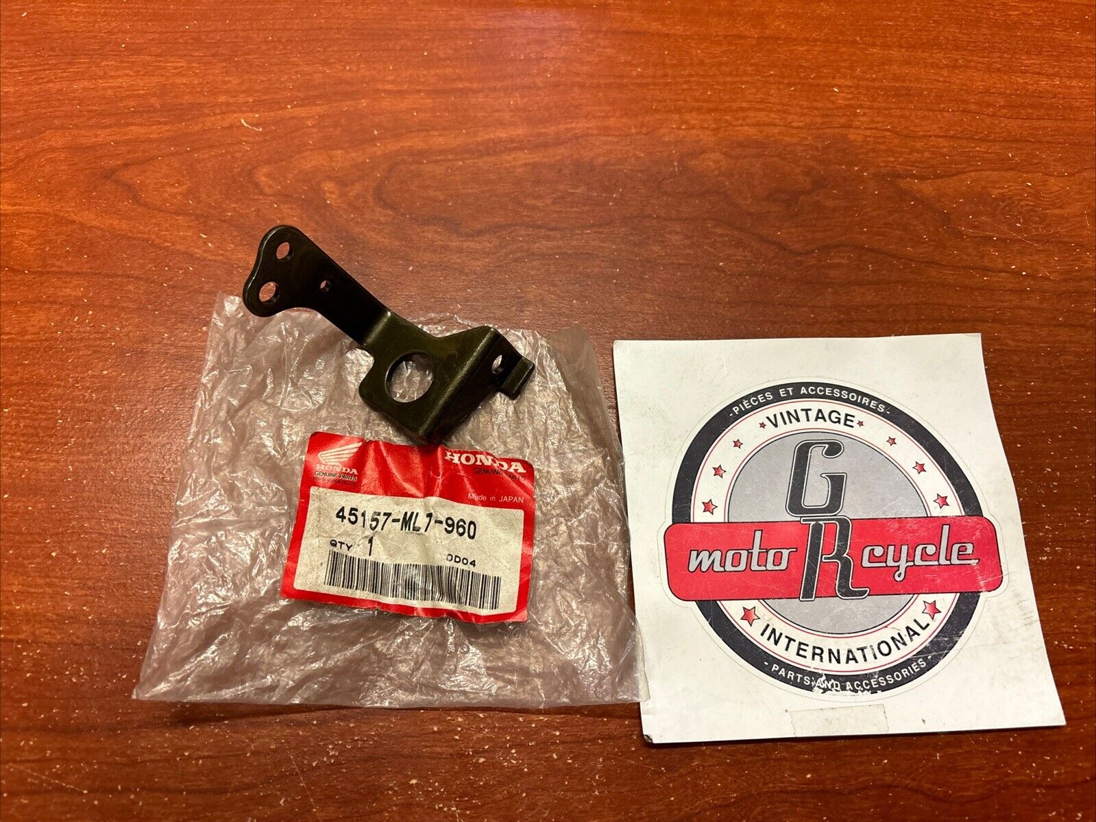 NOS Honda 1990 - 1989 VFR750F BRAKE HOSE STAY B 45157-ML7-960 H161