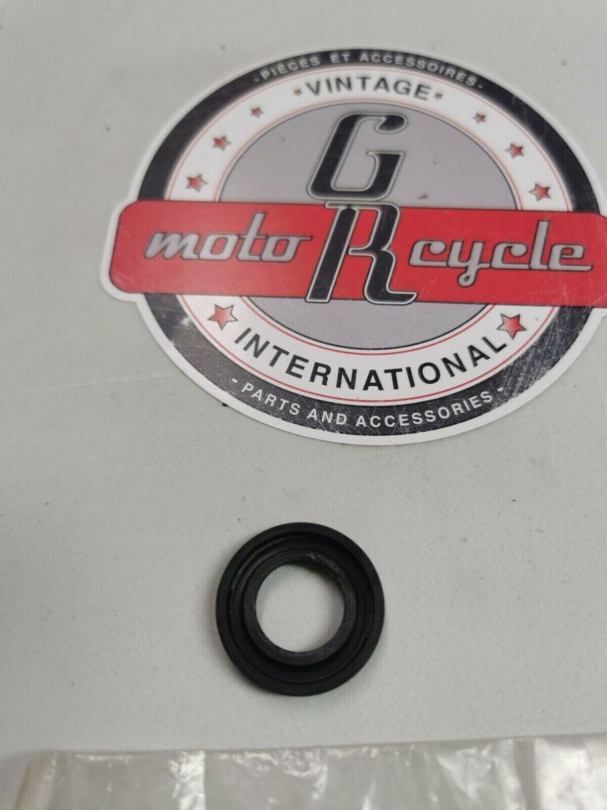 NOS Yamaha 93104-14004-00 Superseded by 93104-14059-00 - OIL SEAL,SO-TYPE Y1