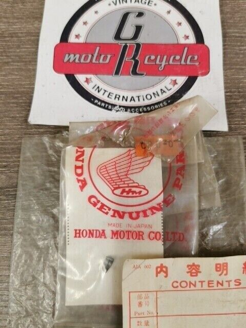 NOS HONDA CA160 CA175 CB125 COTTER VALVE 14781-235-000 SUB BY 14781-216-000  H79